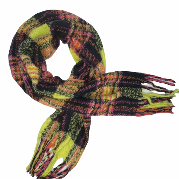 NEW Nordstrom Knit Green Plaid Scarf With Fringe - Picture 14 of 15